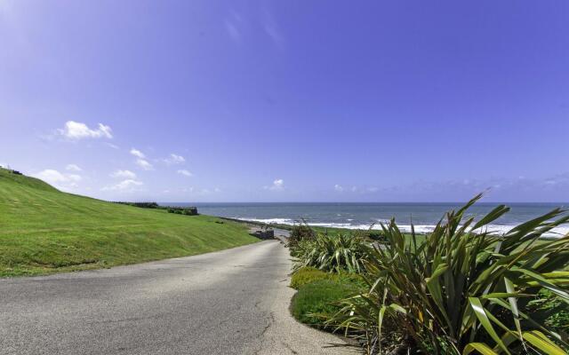Stables Croyde 4 Bedrooms, Sleeps 8, Sea & Beach Views