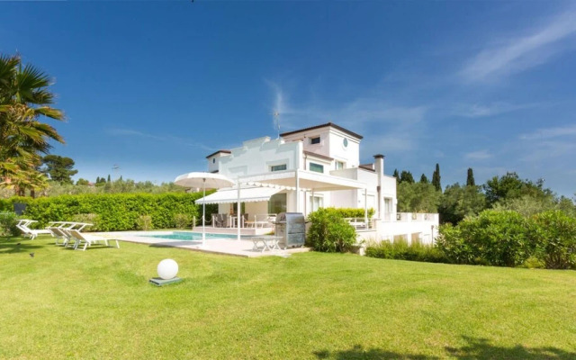 Villa Surya 8 2 in Scacciano