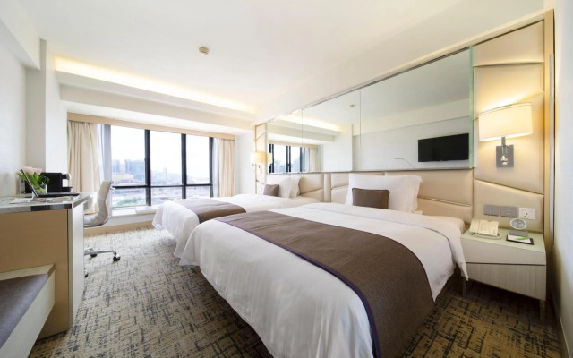 Regal Oriental Hotel
