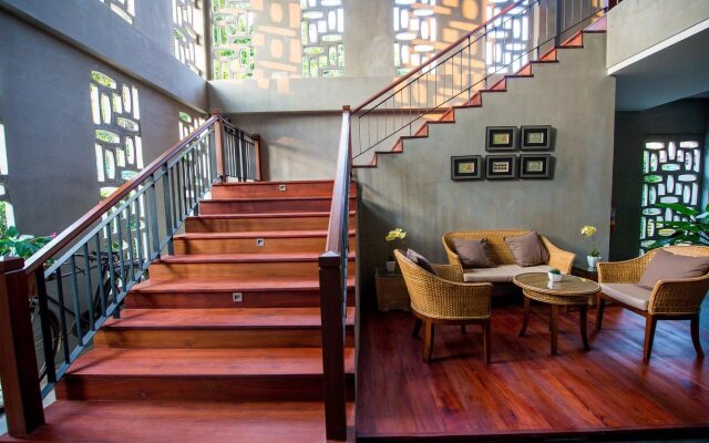 Chu Hotel