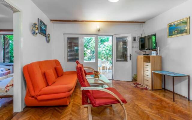 Beautiful home in Crikvenica w/ 3 Bedrooms