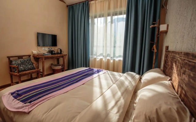 Guilin Lotus Hotel