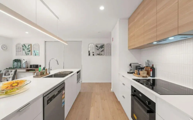 Gorgeous 4 Bedroom House - Blackmans Bay