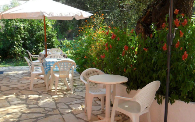 Marilena Apartments & Studios