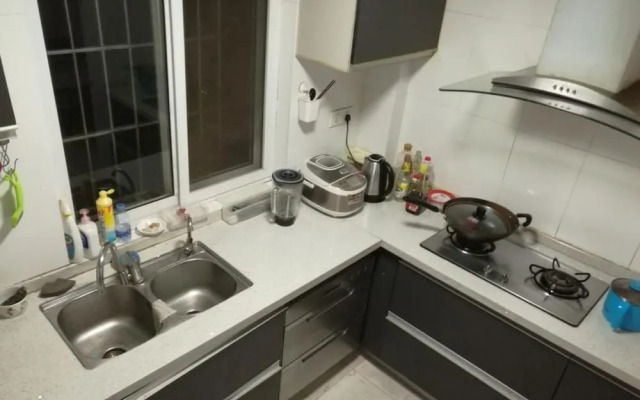 Laiyin Garden City Hostel