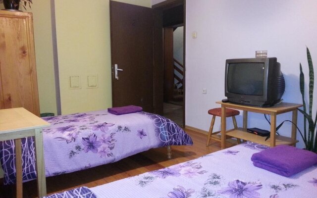Guest House Drakite