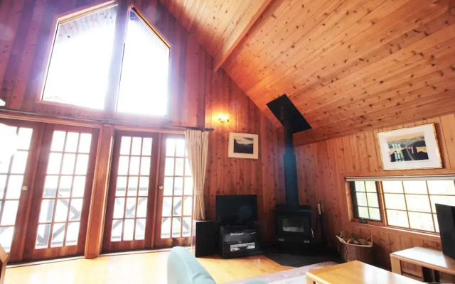 Yamanaka-lake log house HS2