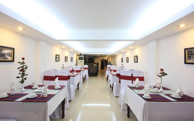 Hanoi Crystal Hotel