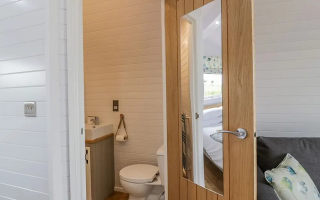 Laird Lodge 2