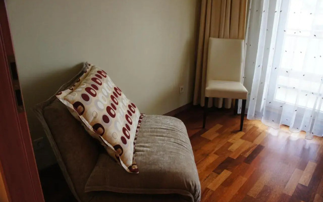 Lyra Apartments