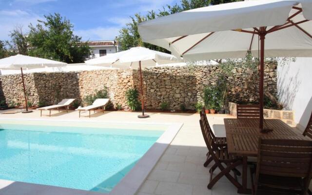 Luxury Courtyard Bilo