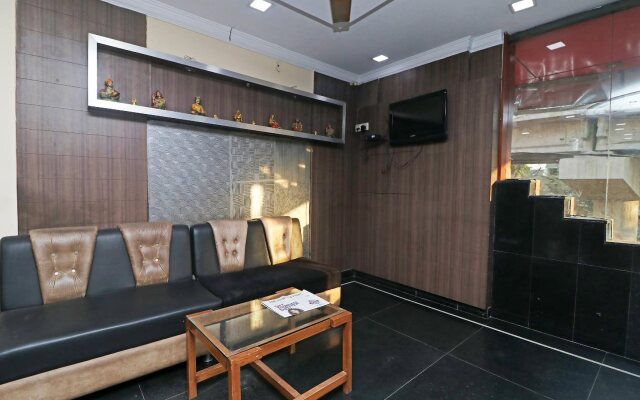 Hotel Amar Palace by OYO Rooms