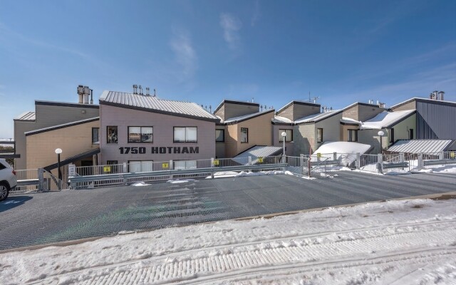 Hotham 1750 4