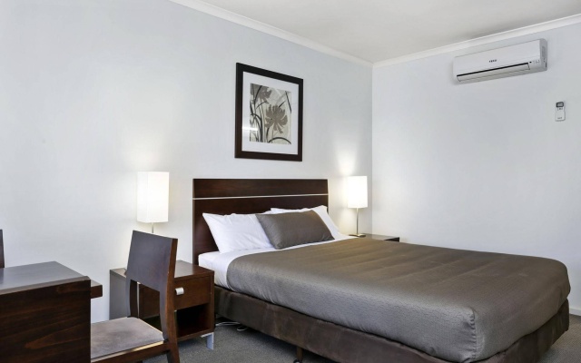 Elm Tree Motel – Guest Rooms – Warrnambool