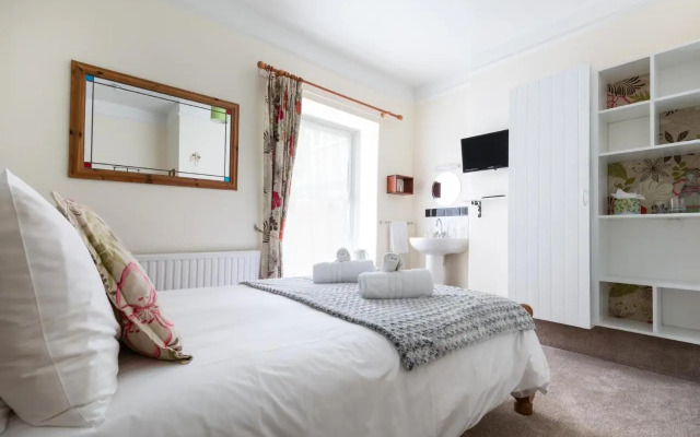 Little Leaf Guest House