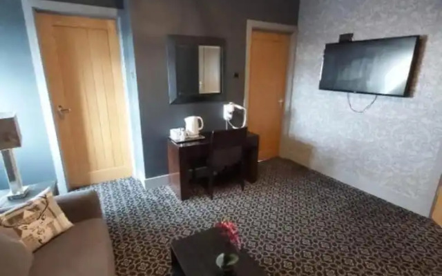 OYO Ivy Hotel