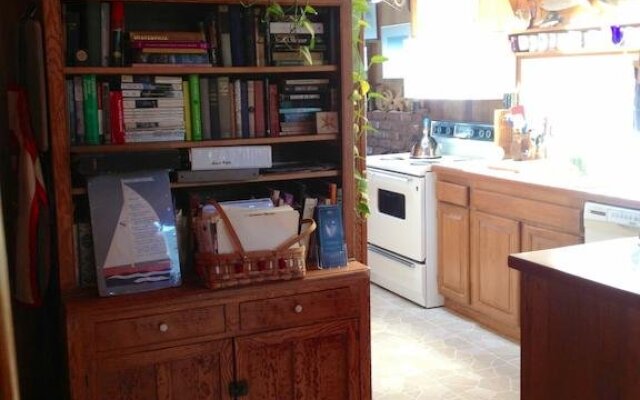 Shaw's Oceanfront Bed and Breakfast