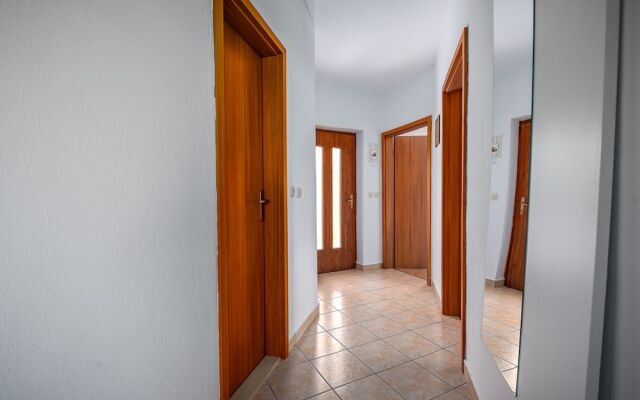 Apartments Lara