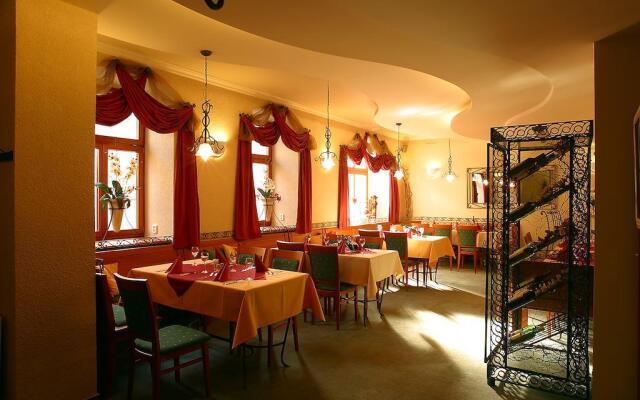 Euro Hostel