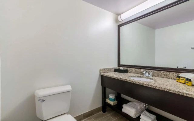 Parkwood Inn Magnuson Grand