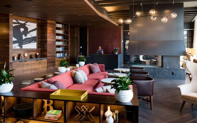 Cambria Hotel Boston Somerville