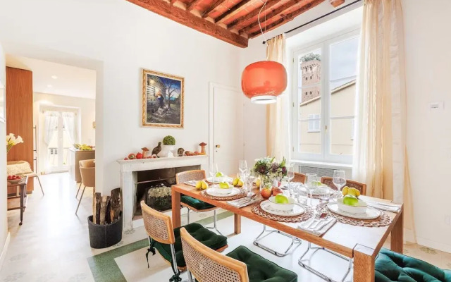 Lunav House in Lucca