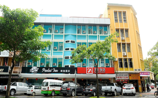 Pantai Inn
