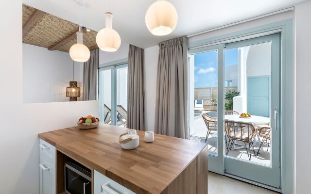 Santo Bloom Luxury Suites