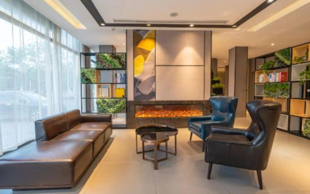 Homeinn Selected Hotel (Rizhao Lanshan Bus Station)