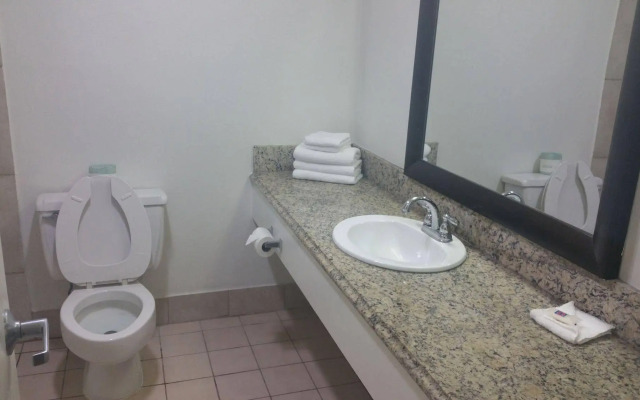 Travelodge by Wyndham LaFayette
