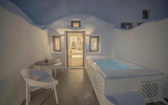 Eternity Suites Santorini