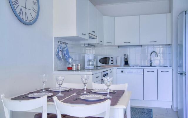 Risso - a modern one bedroom with pool