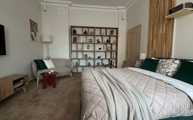 GMApartments (ДжиЭмАпартментс) на улице Тверская 4