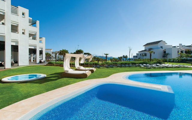 Estepona Hotel & Spa Resort