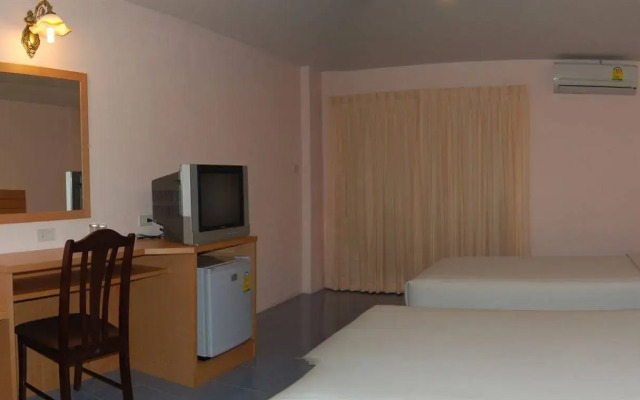 Baan Manthana House