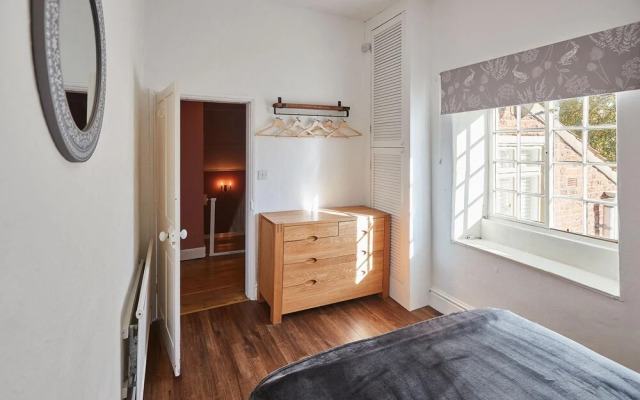 Host Stay Hall Garth