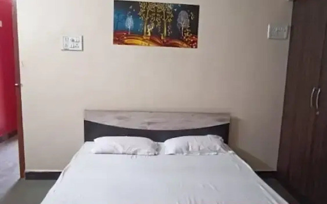 Goroomgo Shree Ram Kuti Homestay Ujjain