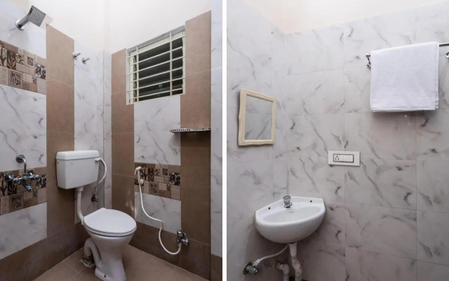 OYO Flagship 70280 Om Gulmohar Avenue