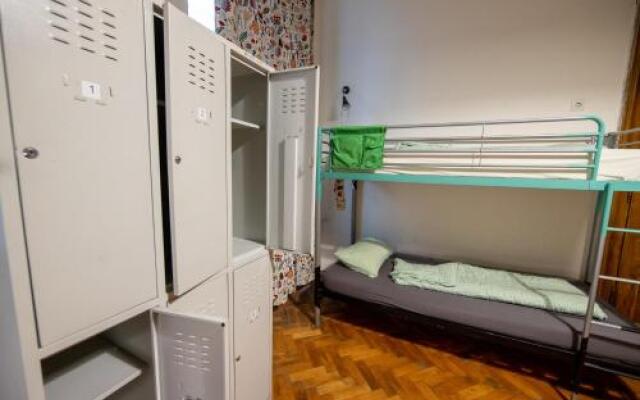 Hostel Cornel