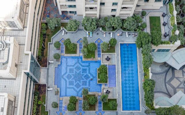 Chic 1BR with Burj Khalifa View in Downtown