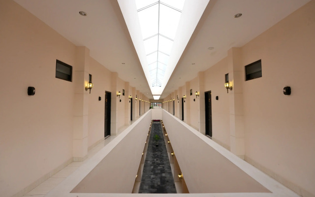 Pucuk Matahari Hotel