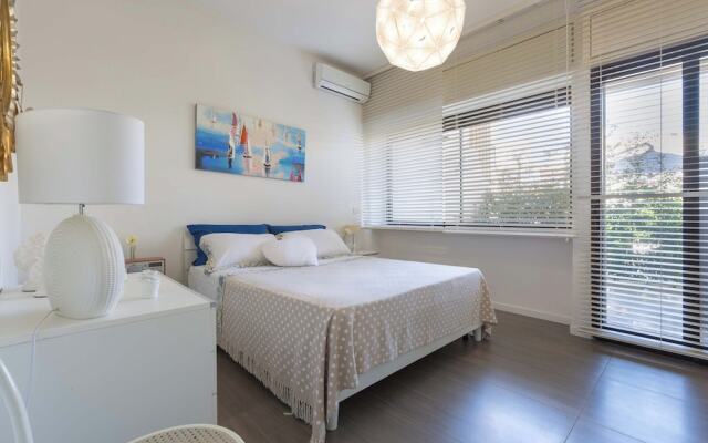 3400 Suite Mon Amour by Barbarhouse