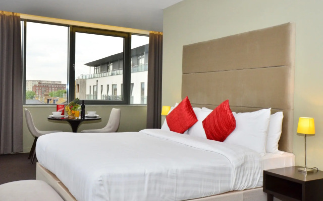 Axiom Park Hotel