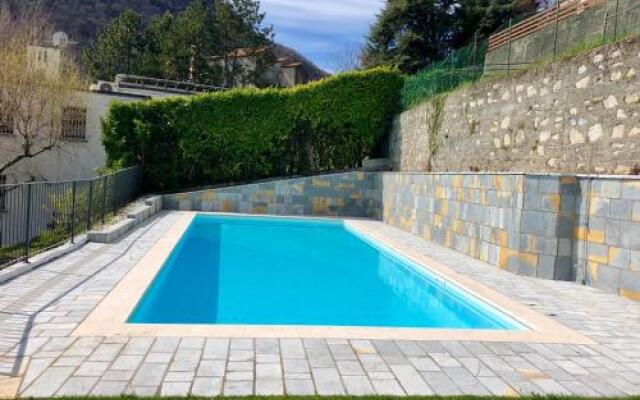 Argegno Pool apartment