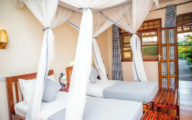 African Roots Entebbe