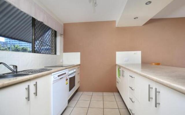 Levuka Unit 4, 14 Moreton Pde. Kings Beach