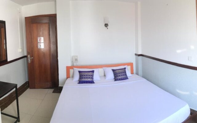 La Lune Hotel