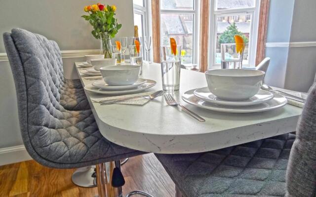 Sea Coast Apartment by Seaside Llandudno