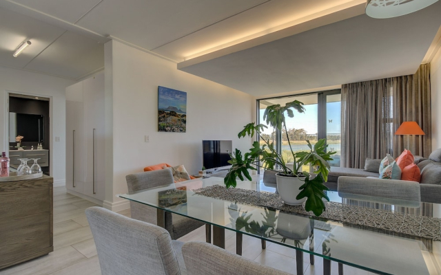 Uniquestay Paardevlei Square 3 Bedrooms - Adults Only