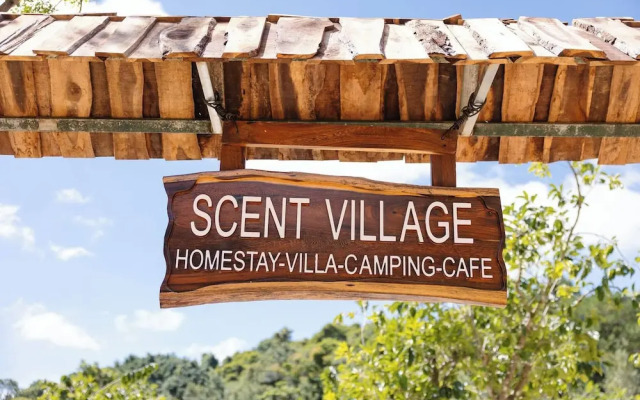 Scent Chalet D - Village